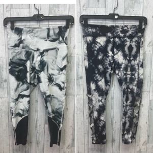 Lot of 2 Vogo Athletica & Zella Medium Stretch Polyester Athletic Ankle Leggings